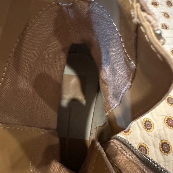 Dolce Vita for Anthropologie Leopard Print Ankle Boots with Red Laces Size 8 - Picture 7 of 8